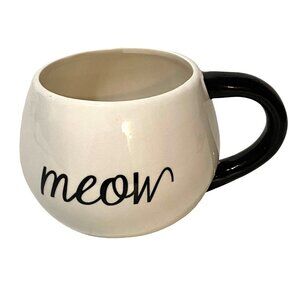 World Market Siamese Cat Meow Mug‎ Beige